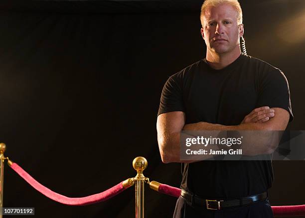 usa, new jersey, jersey city, bouncer at red carpet event - bodyguard 個照片及圖片檔