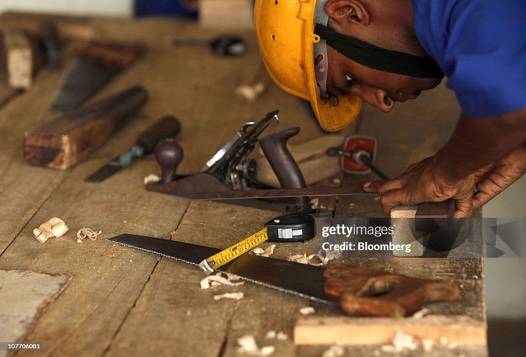 India's Lack Of Trained Carpenters, Riggers To Curb Infra Spend