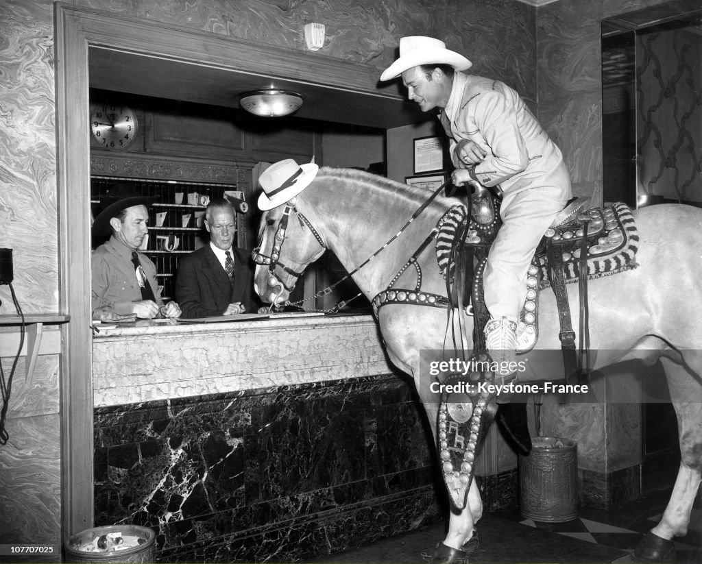 Roy Rogers At The Sheraton Hotel In Atlantic City Usa On June 21St, 1947