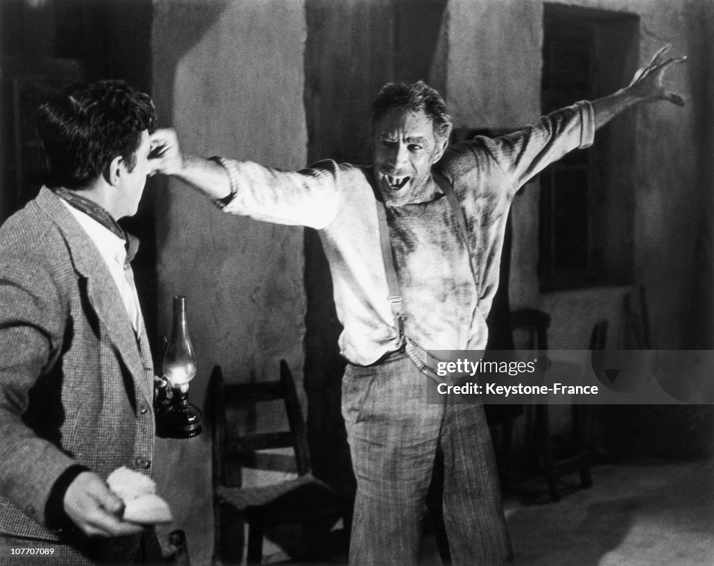 Anthony Quinn And Alan Bates In The " Zorba Le Grec " Of Michael Cacoyannis