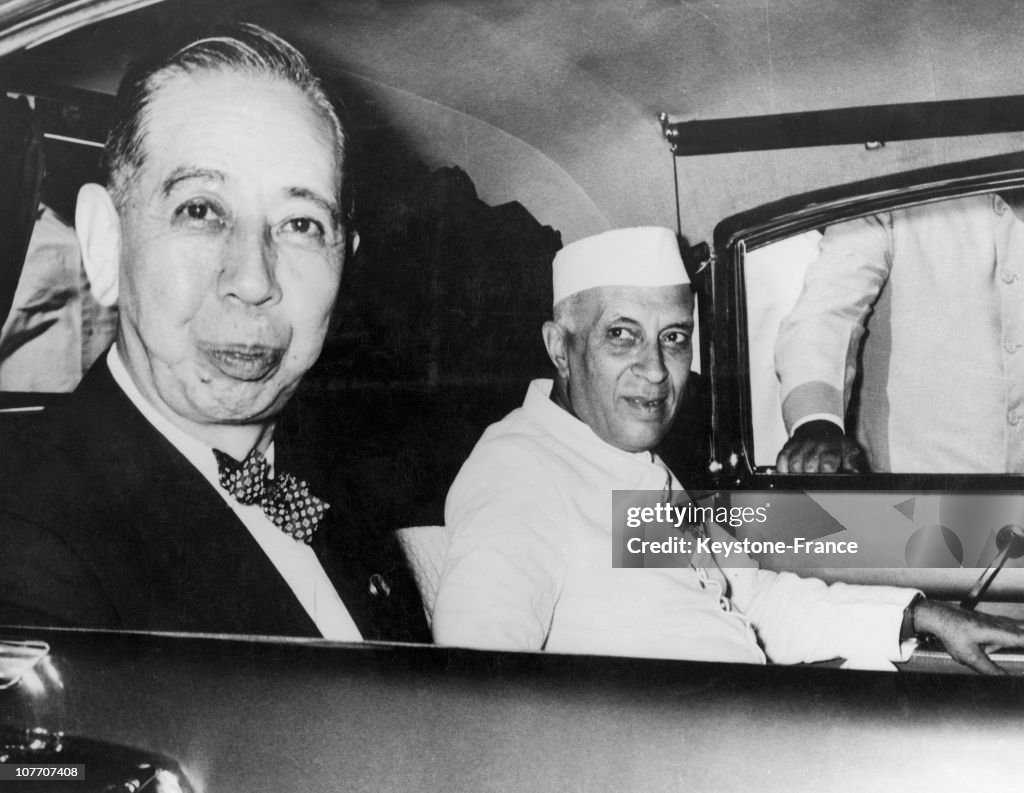 Nobusuke Kishi And Nehru In Delhi In 1957