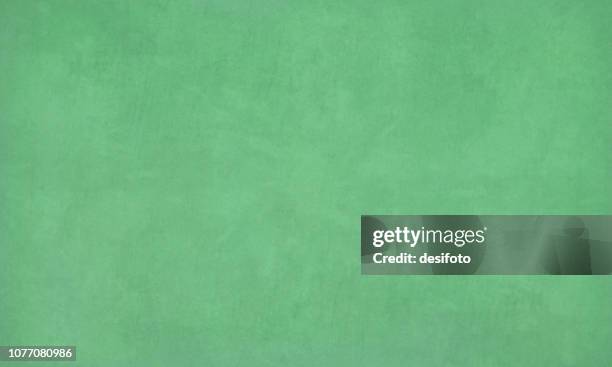 stockillustraties, clipart, cartoons en iconen met emerald groen gekleurde gekrast effect lichte muur textuur vector achtergrond-horizontaal - illustratie van een groene krijt-bestuur, schoolbord - groenhout