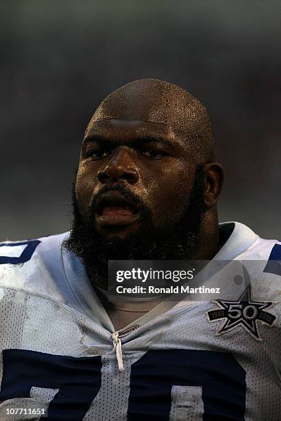 Leonard Davis of the Dallas Cowboys at Cowboys Stadium on December 19, 2010 in Arlington, Texas.