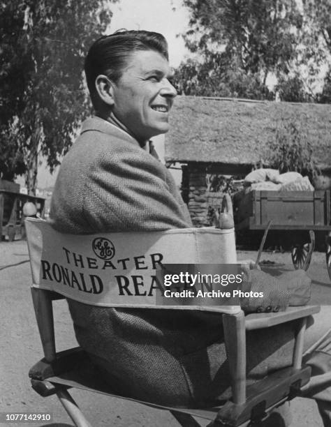 American actor Ronald Reagan acts as on-air Program Supervisor and occasional player on the television series 'General Electric Theater', circa 1960.