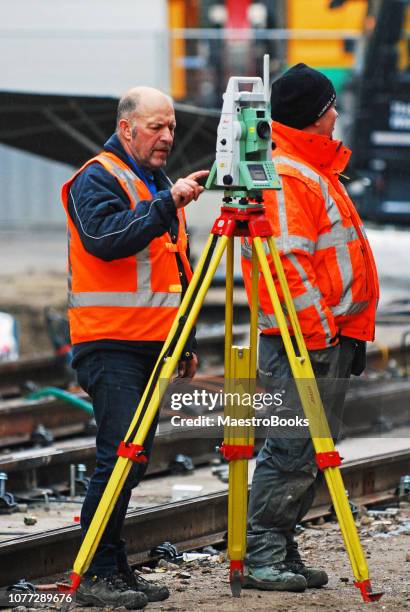 railway worker using a modern 3d scan for a land survey - 3d scanning stock pictures, royalty-free photos & images