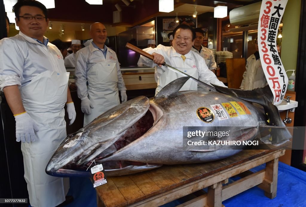 JAPAN-LIFESTYLE-FISHING-AUCTION-FOOD-TUNA