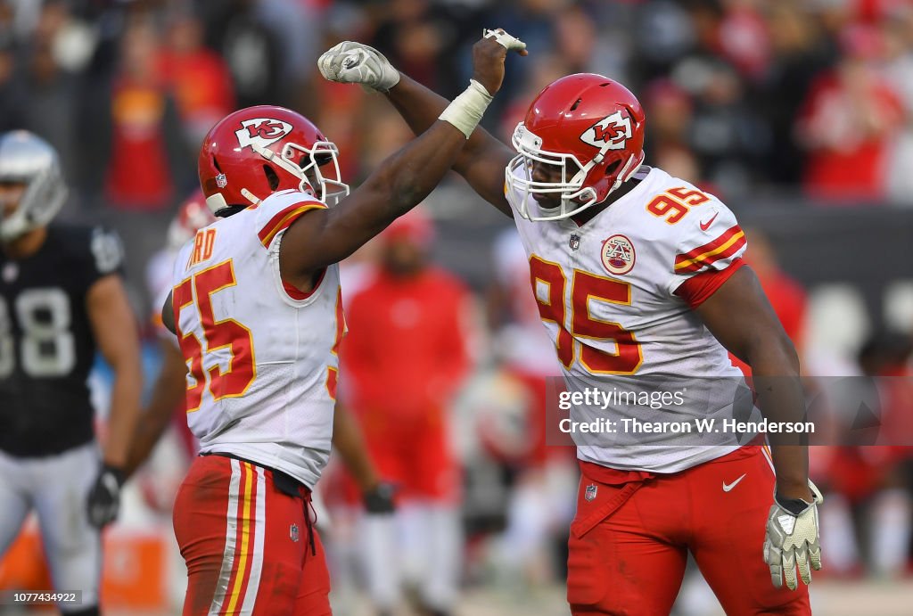 Kansas City Chiefs v Oakland Raiders