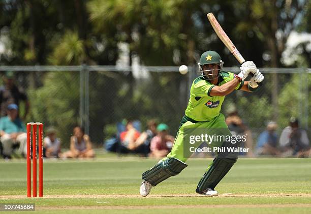 Umar Akmal of Pakistan bats during the Twenty20 trial match between Pakistan and the Auckland Aces at Colin Maiden Park on December 23, 2010 in...