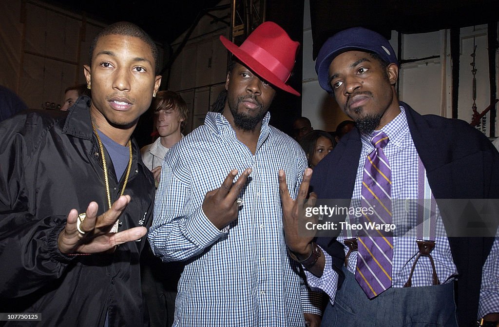 Mercedes-Benz Fashion Week Spring 2004 - Tommy Hilfiger - Backstage