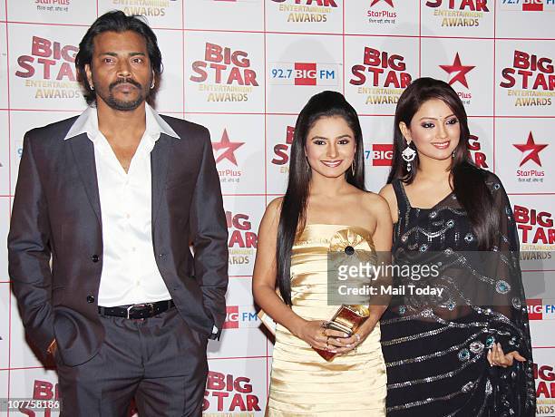 Manoj Mishra , Shiju Kataria and Adaa Khan at BIG STAR Entertainment Awards '10' at Bhavan's Ground, Andheri on December 21, 2010.