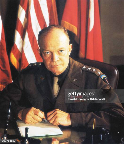 Commander In War World War Two Allied Supreme Commander Photos and Premium High Res ...