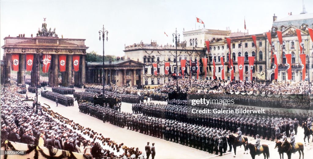 Victory Parade Berlin 1940