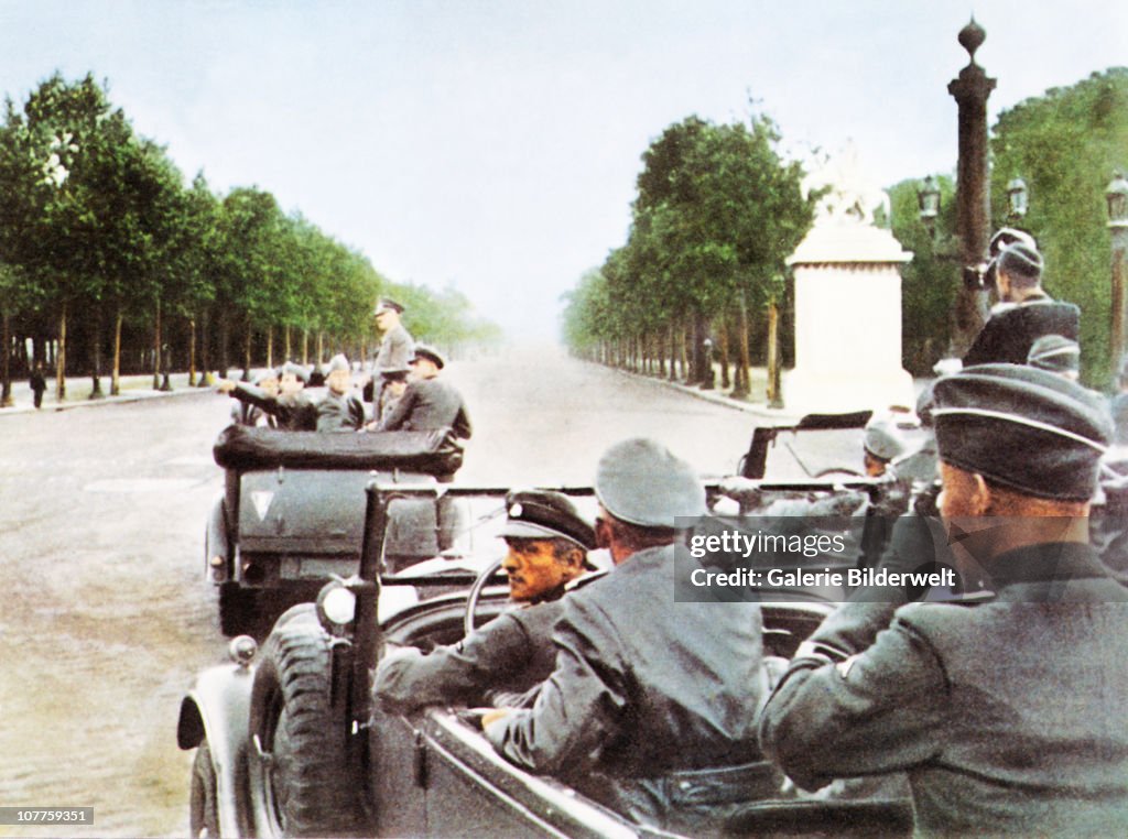 Hitler In Paris 1940