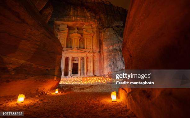 petra by night - the treasury - jordan middle east stock pictures, royalty-free photos & images
