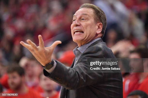 Head Coach Tom Izzo of the Michigan State Spartans shouts instructions to his team in the first half against the Ohio State Buckeyes on January 5,...