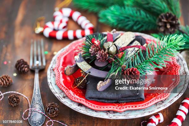 christmas table place setting, holiday background - menu christmas stock-fotos und bilder