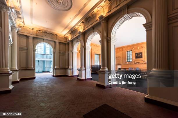 independence hall - independence hall stock pictures, royalty-free photos & images