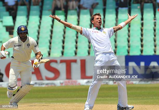 South African bowler Dale Steyn makes an unsuccessful appeal on Indian batsman Zaheer Khan during the third day of the second Test Between India and...