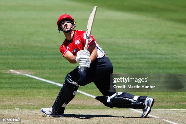 Ryan ten Doeschate of the Wizards bats during the HRV Cup Twenty20 match between the Canterbury Wizards and the Northern Knights at AMI Stadium on...
