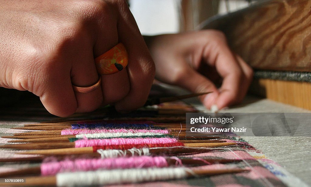 Kashmir's Centuries Old Pashmina Shawl Identity
