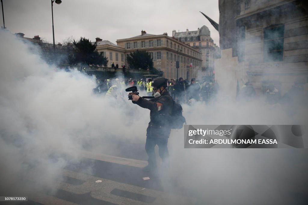 FRANCE-SOCIAL-POLITICS-PROTEST