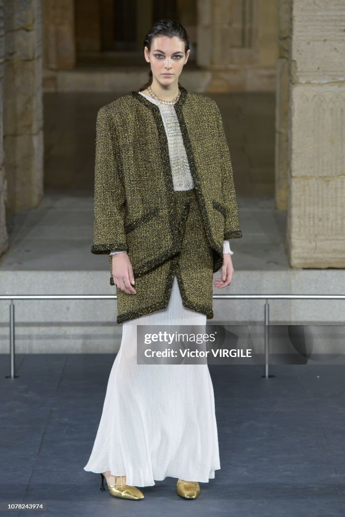 Chanel Metiers D'Art 2018/2019 Show - Runway