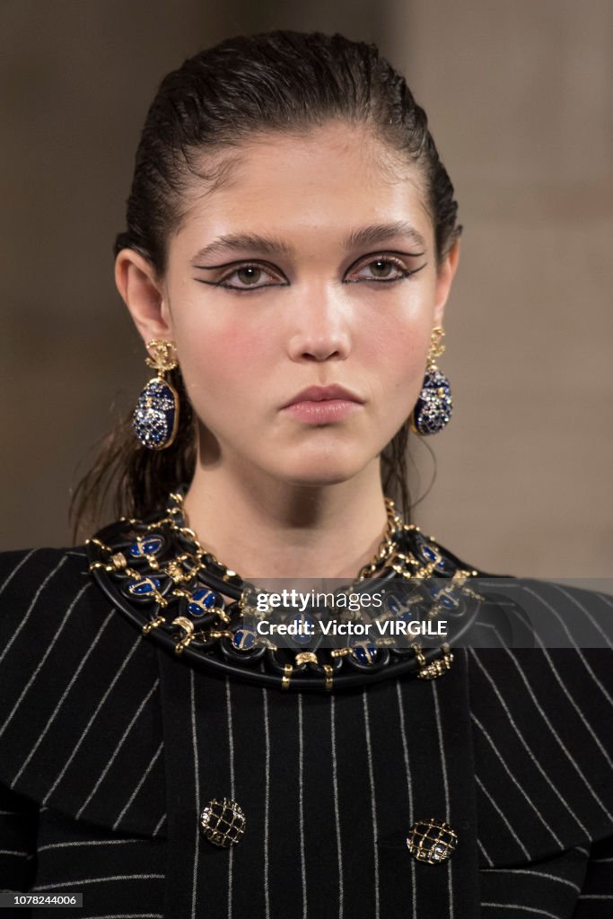 Chanel Metiers D'Art 2018/2019 Show - Runway