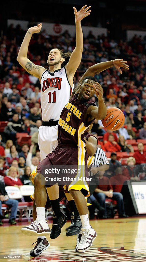 Central Michigan v UNLV