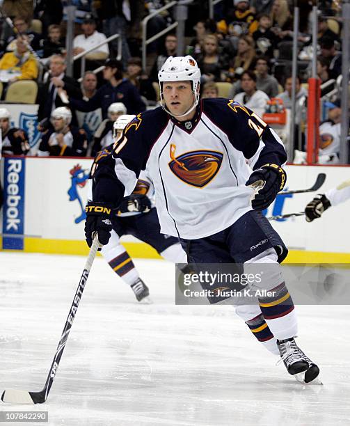 Ben Eager of the Atlanta Thrashers skates against the Pittsburgh Penguins at Consol Energy Center on December 28, 2010 in Pittsburgh, Pennsylvania.