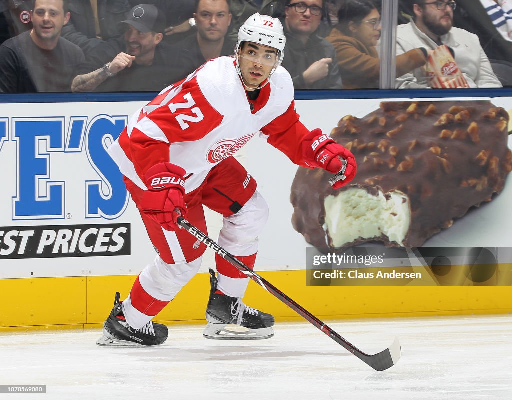 Detroit Red Wings v Toronto Maple Leafs