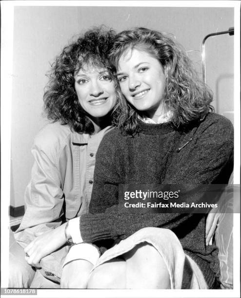 Andrea Elson, star of ALF with her mother Elinor, Regent Hotel, City.ALF. That lovable but obnoxious alien, has let stardom go to his furry head,...