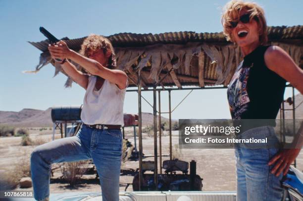 Actresses Susan Sarandon and Geena Davis star in the film 'Thelma And Louise', 1991.