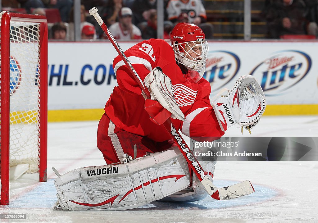 Philadelphia Flyers v Detroit Red Wings