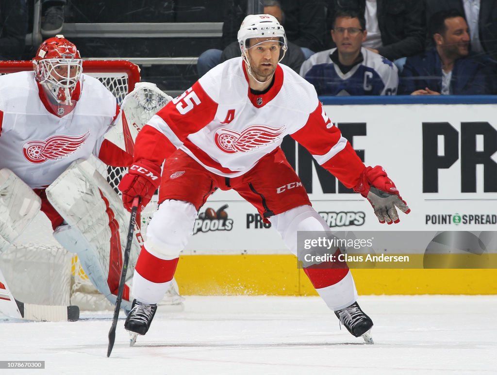 Detroit Red Wings v Toronto Maple Leafs