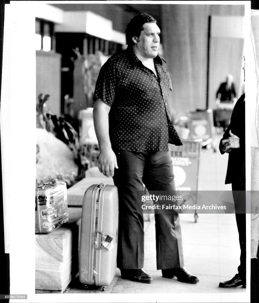 Andre The Giant 7foot 4inches 475lbs Returned To The Sydney This andre-the-giant-7foot-4inches-475lbs-returned-to-the-sydney-this