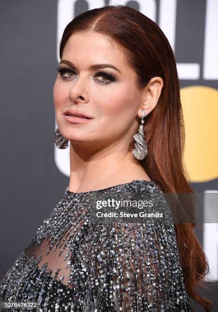 Debra Messing arrives at the 76th Annual Golden Globe Awardsat The Beverly Hilton Hotel on January 6, 2019 in Beverly Hills, California.