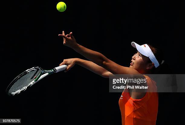 Shuai Peng of China serves during her match against Svetlana Kuznetsova of Russia on day three of the ASB Classic at ASB Tennis Centre on January 5,...