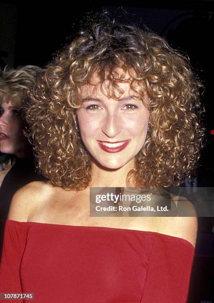 Actress Jennifer Grey attends the premiere of "Dirty Dancing" on August 17, 1987 at the Gemini Theater in New York City.