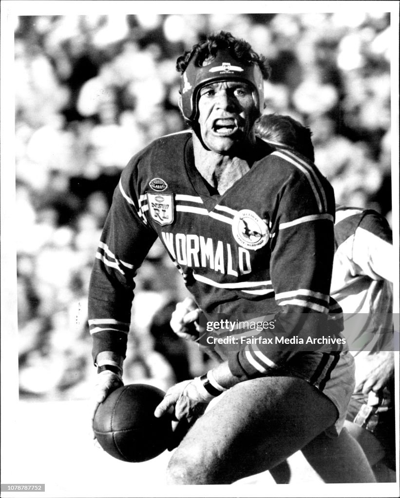 Ron Rambo Workman R/L at Brookvale-Cant Vs Manly.Ron Gibbs sets out a pass.FORMER NSW ...