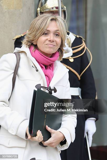 French Minister of Higher Education and Research Valerie Pecresse leaves the first weekly cabinet meeting of the new year on January 5, 2011 in...