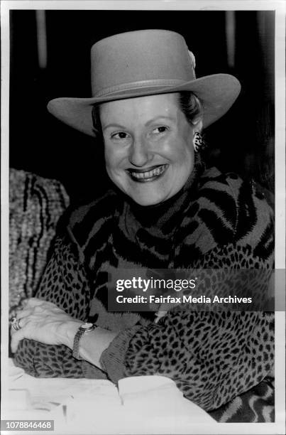Bronwyn Roe 19 Bronwyn Ross Stock Photos, High-Res Pictures, and Images - Getty Images