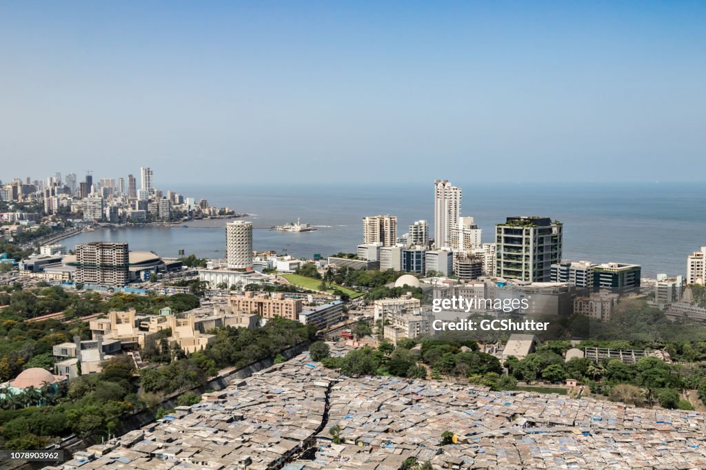 Imagem do telhado de favelas, edifícios e vizinhos comunidade - Mumbai, Maharashtra
