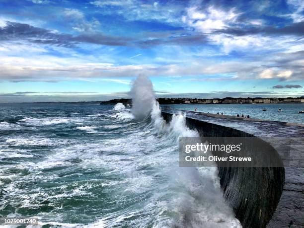 fort of socoa's sea wall, ciboure - barrier stock pictures, royalty-free photos & images