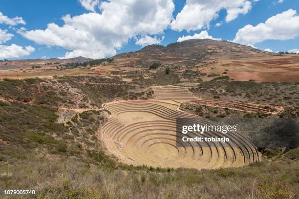moray inca ruins in sacred valley, peru - moray inca ruin stock pictures, royalty-free photos & images