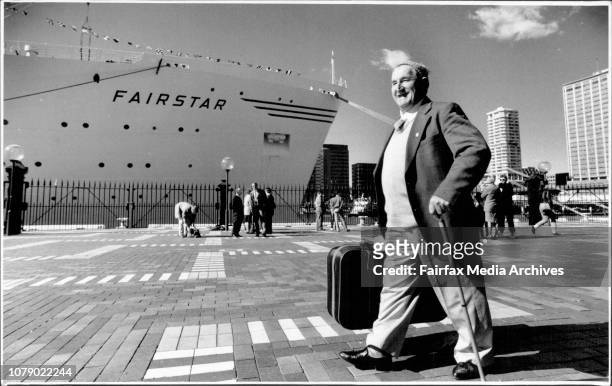 Cruise ship Fairstar fails to sail from Sydney.... Passengers......Pic Shows: 73 year old Jim Preddy of Picton arrives at the Overseas terminal...