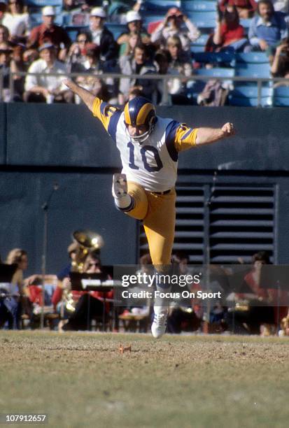 Tom Dempsey Rams Tom Dempsey Kick Photos and Premium High Res Pictures - Getty Images