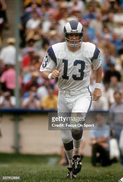Wide Receiver Lance Rentzel of the Los Angeles Rams in action against the Atlanta Falcons during an NFL football game at Atlanta-Fulton County...