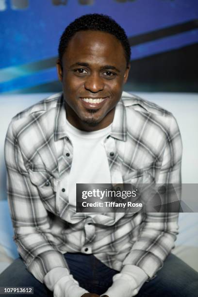 Actor Wayne Brady visits YoungHollywoodstudio.com at the Young Hollywood Studio on January 6, 2011 in Los Angeles, California.