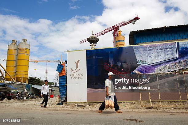 Vathanak 36 Vattanac Capital Stock Photos, High-Res Pictures, and Images - Getty ...