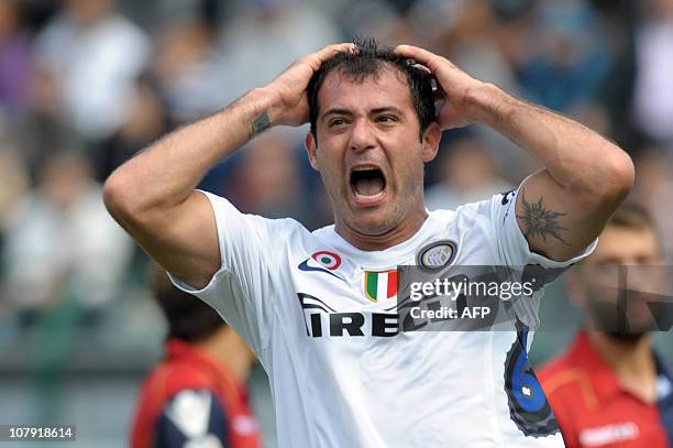 Inter Milan's Serbian midfielder Dejan Stankovic reacts against Cacliari during their Serie A football match on October 17, 2010 at Sant'Elia stadium...